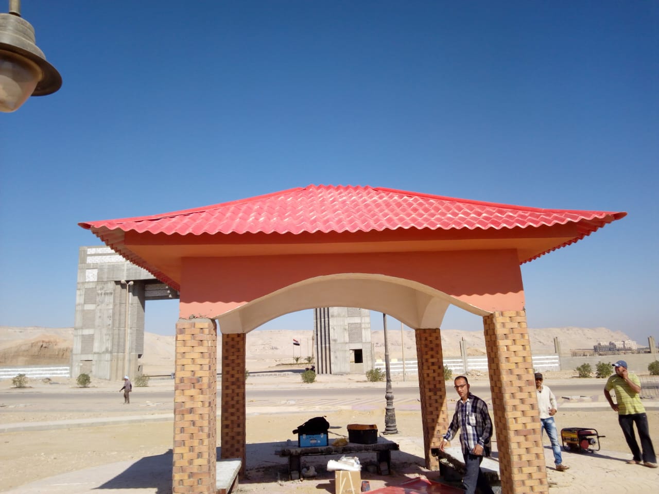 بناء قاعدة خارجية